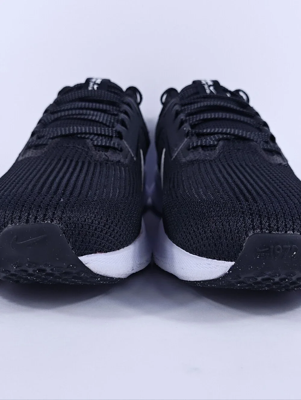 Nike Pegasus 40 Mens 10.5 Cushioned Comfort Road Running Shoes Black Air Zoom